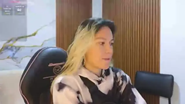 Snapshot of alonddra_tay chatting on July 1, 2026, 11:43 am alonddra tay online show from July 1, 2026, 11:43 am