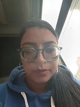 Snapshot of SOFI__10 chatting on June 16, 2026, 12:05 pm SOFI 10 online show from June 16, 2026, 12:05 pm