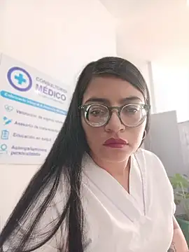 Snapshot of SOFI__10 chatting on June 15, 2026, 1:55 pm SOFI 10 online show from June 15, 2026, 1:55 pm
