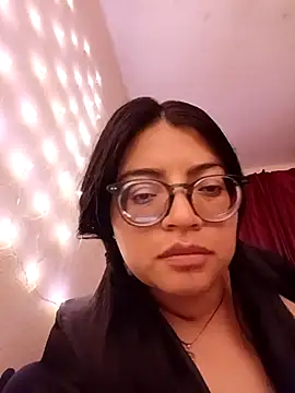 Snapshot of SOFI__10 chatting on May 2, 2026, 4:28 am SOFI 10 online show from May 2, 2026, 4:28 am