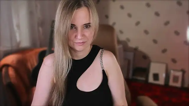 MiaSparkes online show from July 13, 2026, 11:09 am