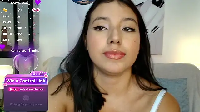 Luna Ferrer10 online show from June 8, 2026, 1:28 am