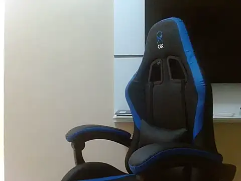 pocahontasbrasil online show from April 16, 2026, 10:01 pm