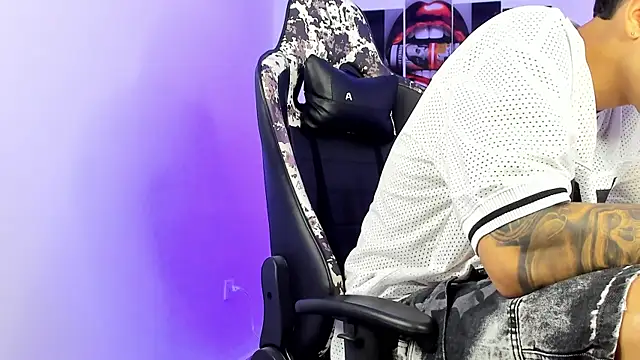 Snapshot of eithan_boy_ chatting on July 14, 2026, 2:49 am eithan boy online show from July 14, 2026, 2:49 am
