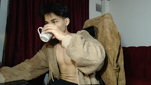 Snapshot of Marck-Pro chatting on May 8, 2026, 12:14 am Marck-Pro online show from May 8, 2026, 12:14 am