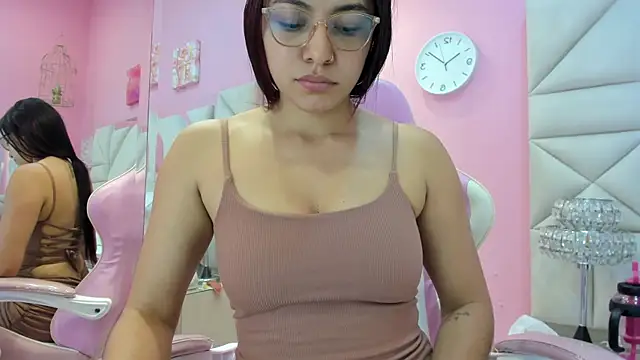 luna hix online show from July 3, 2026, 12:11 pm