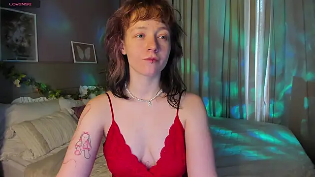 Ricki Bloom online show from May 13, 2026, 9:49 am