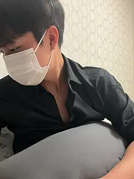 xezie online show from April 17, 2026, 12:41 pm