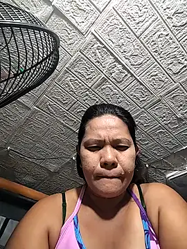 FILIPINAPUSSYPINAY online show from May 20, 2026, 6:43 am