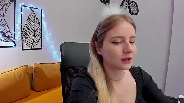 Snapshot of Liacandy_ chatting on April 18, 2026, 1:41 am Liacandy online show from April 18, 2026, 1:41 am