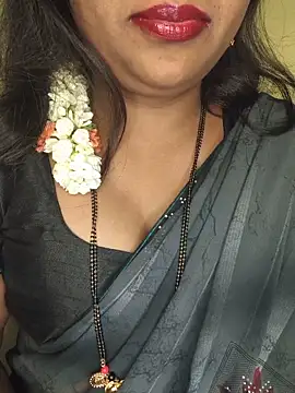 Snapshot of ur_love_kannada1 chatting on June 11, 2026, 5:32 pm ur love kannada1 online show from June 11, 2026, 5:32 pm