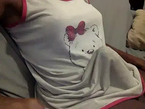 Snapshot of RayanneCampbell-25cm chatting on April 27, 2026, 10:30 pm RayanneCampbell-25cm online show from April 27, 2026, 10:30 pm