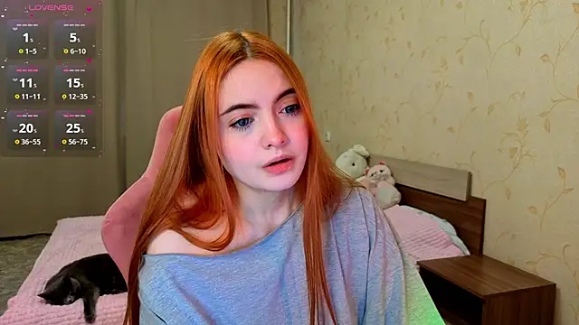 Snapshot of DanielaSoules chatting on April 13, 2026, 11:36 am DanielaSoules online show from April 13, 2026, 11:36 am