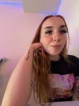 Sapphirelustxo online show from May 15, 2026, 9:35 pm