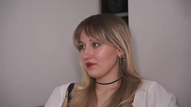 Snapshot of IdaEstel chatting on April 13, 2026, 11:36 am IdaEstel online show from April 13, 2026, 11:36 am