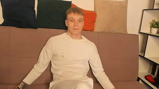 Snapshot of TwinkWhite chatting on April 13, 2026, 9:08 pm TwinkWhite online show from April 13, 2026, 9:08 pm