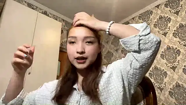 CordieCarone online show from April 14, 2026, 3:39 pm