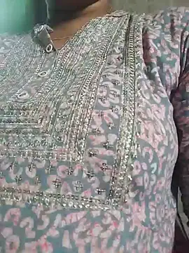 Snapshot of Monika_telugu_queen chatting on June 6, 2026, 9:47 am Monika telugu queen online show from June 6, 2026, 9:47 am