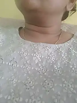 Snapshot of Monika_telugu_queen chatting on July 9, 2026, 8:37 am Monika telugu queen online show from July 9, 2026, 8:37 am