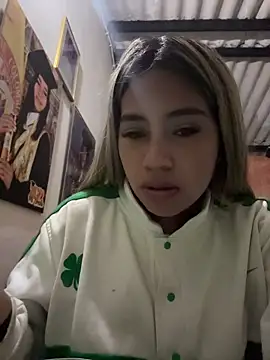 Snapshot of Kimmiebellarie chatting on June 7, 2026, 11:54 pm Kimmiebellarie online show from June 7, 2026, 11:54 pm