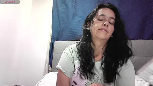 Estefany-magic online show from July 22, 2026, 1:35 pm