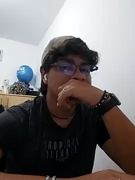 xhecho uzumaki online show from May 10, 2026, 4:27 am