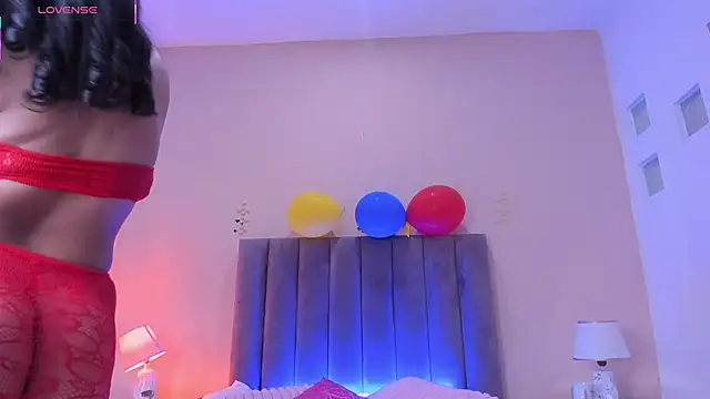 scarlet pielcanela online show from June 20, 2026, 8:47 pm
