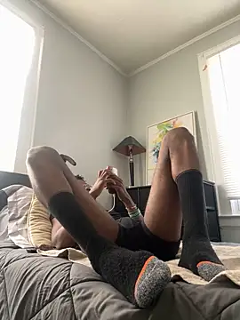 Snapshot of tallpoleboy chatting on April 14, 2026, 2:44 pm tallpoleboy online show from April 14, 2026, 2:44 pm