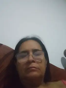 PienCanela online show from June 17, 2026, 5:40 am