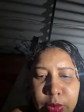 Ninibella online show from April 14, 2026, 3:44 am