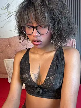 Morena-fire online show from April 11, 2026, 7:17 pm