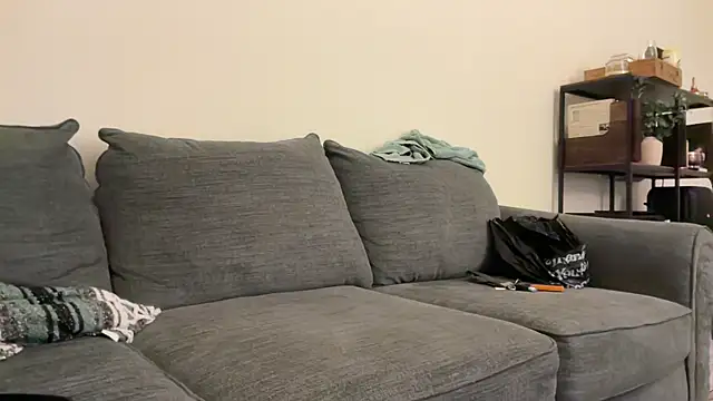 tinyterrors online show from April 16, 2026, 8:26 am