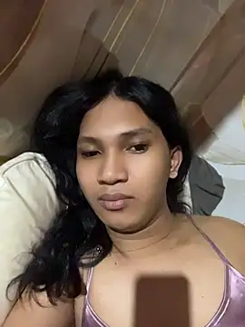 slutty aki online show from July 7, 2026, 6:58 am