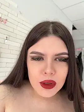 AmeliaBronze online show from May 1, 2026, 2:16 am