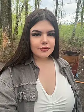 AmeliaBronze online show from May 9, 2026, 1:53 am