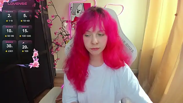 Snapshot of InfernoKitten chatting on April 21, 2026, 2:51 am InfernoKitten online show from April 21, 2026, 2:51 am