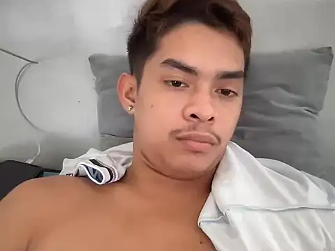 yourhotasian jhonpol16 online show from June 21, 2026, 12:49 am