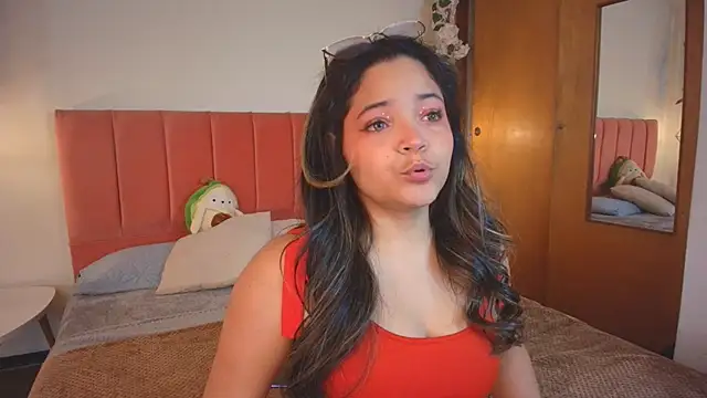 Snapshot of Shadya_ chatting on July 1, 2026, 3:18 am Shadya online show from July 1, 2026, 3:18 am