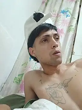 CubaxxxPeneGrande online show from May 2, 2026, 7:35 am