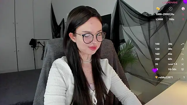 RisoSweet online show from May 11, 2026, 8:39 pm