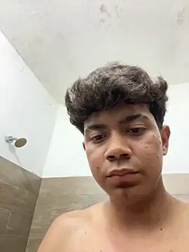 Snapshot of blocksex22 chatting on April 15, 2026, 1:00 am blocksex22 online show from April 15, 2026, 1:00 am