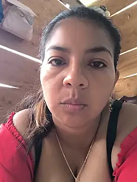 Snapshot of Tamaraxxx_hot chatting on May 16, 2026, 9:03 pm Tamaraxxx hot online show from May 16, 2026, 9:03 pm
