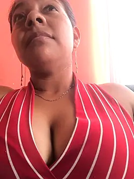 Snapshot of Tamaraxxx_hot chatting on April 12, 2026, 8:56 pm Tamaraxxx hot online show from April 12, 2026, 8:56 pm