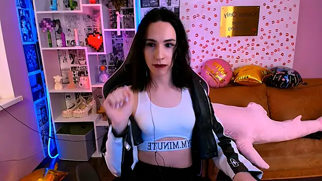 Snapshot of yumeliko_o chatting on April 23, 2026, 7:15 pm yumeliko o online show from April 23, 2026, 7:15 pm