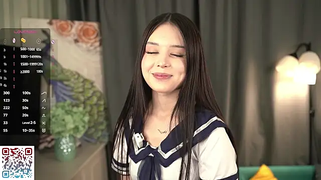 TracieArrocha online show from May 7, 2026, 6:33 pm