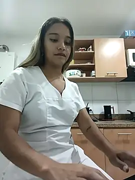 Miss Taniac online show from April 14, 2026, 11:21 pm