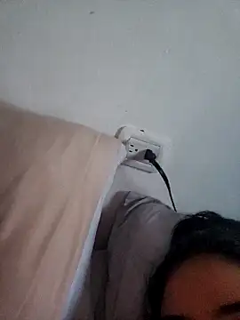 Sofiaw online show from April 14, 2026, 10:59 pm