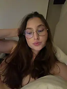 Sweet-daisha online show from July 17, 2026, 1:36 am