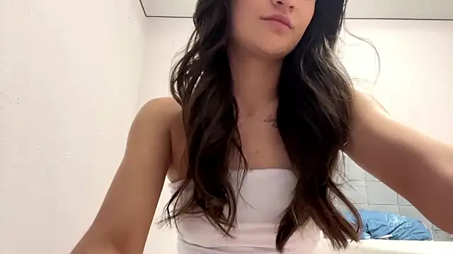 Elisayep online show from May 5, 2026, 9:12 am