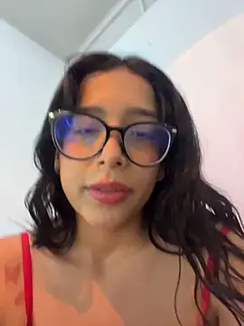 milakitti online show from May 9, 2026, 12:25 am
